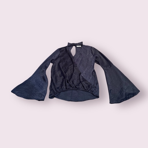 Sage Tops - Elegant Women's Sage The Label Navy Blue Deep V Bell Sleeve Blouse Size Medium